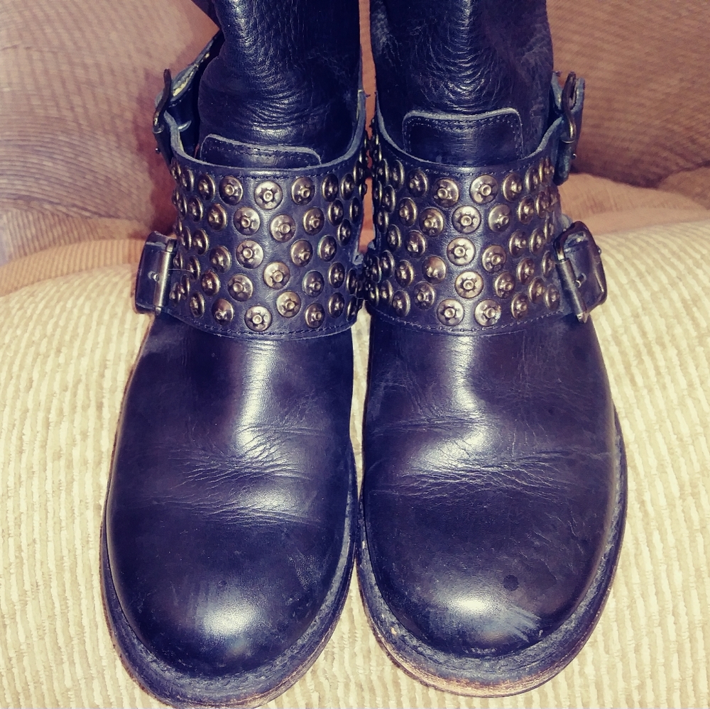 FRYE BOOTS